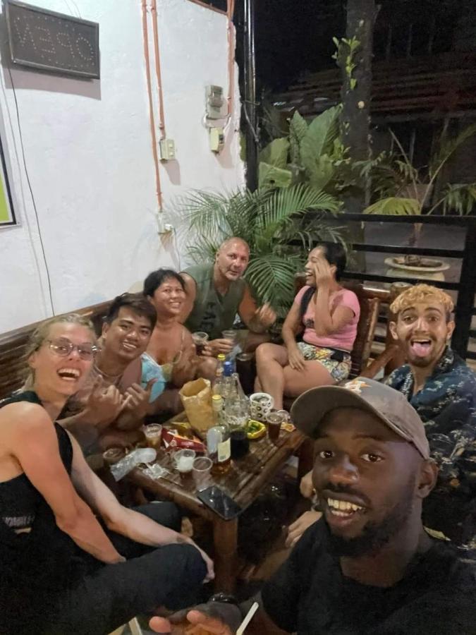 Cheri Backpackers Hostel Moalboal Eksteriør billede
