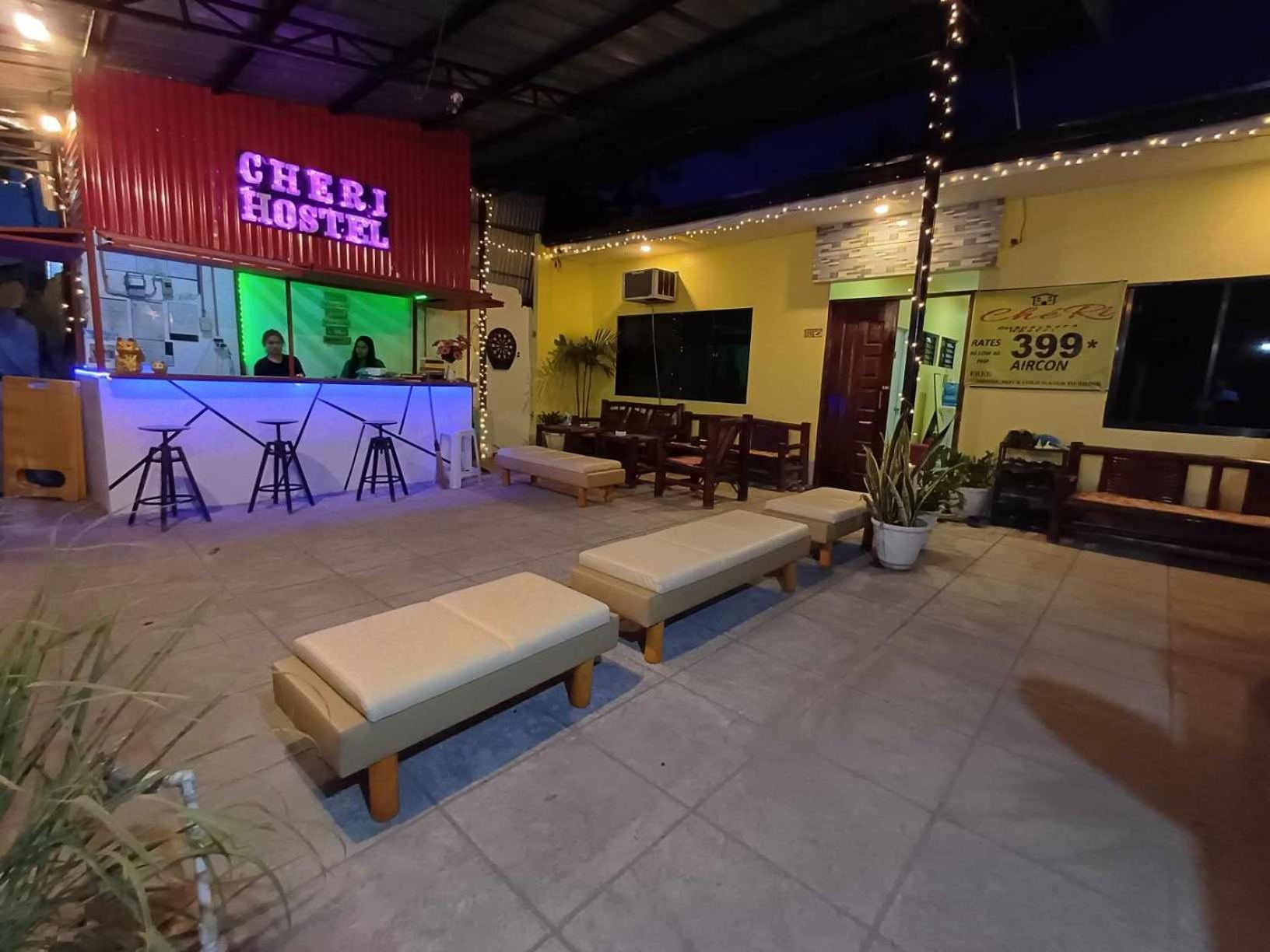 Cheri Backpackers Hostel Moalboal Eksteriør billede